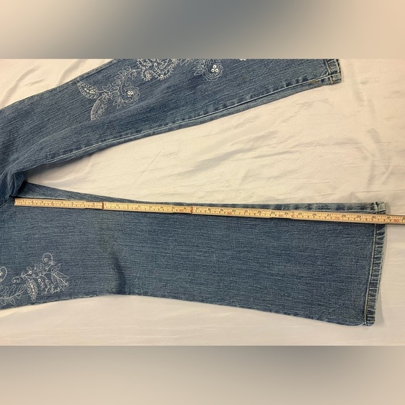 IOS Jeans Women’s 6 Blue Y2K Bootcut Embroidered Embellished Silver 5 Pocket Zip - Picture 5 of 8